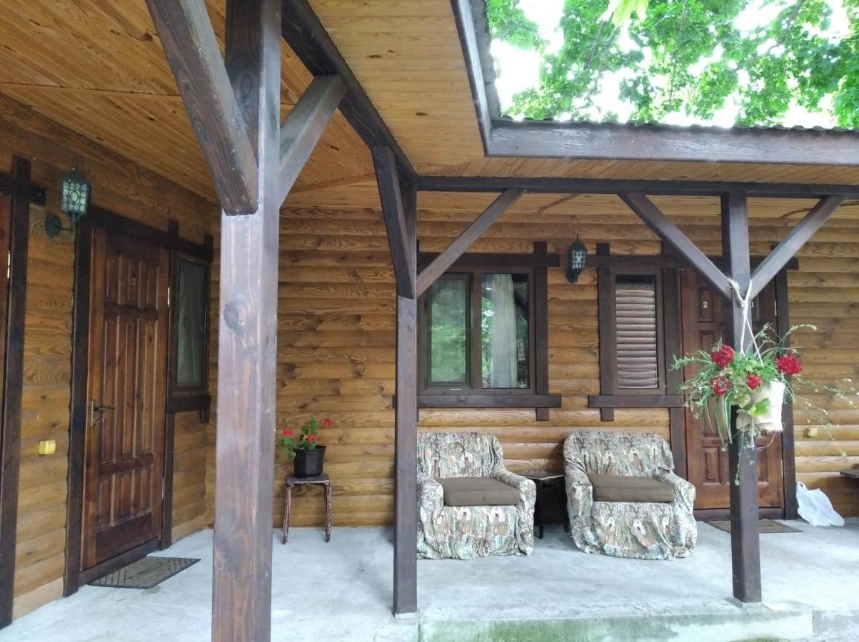 Gasthaus Садиба Орисин Явір Orysyn Yavir Switjas Exterior foto